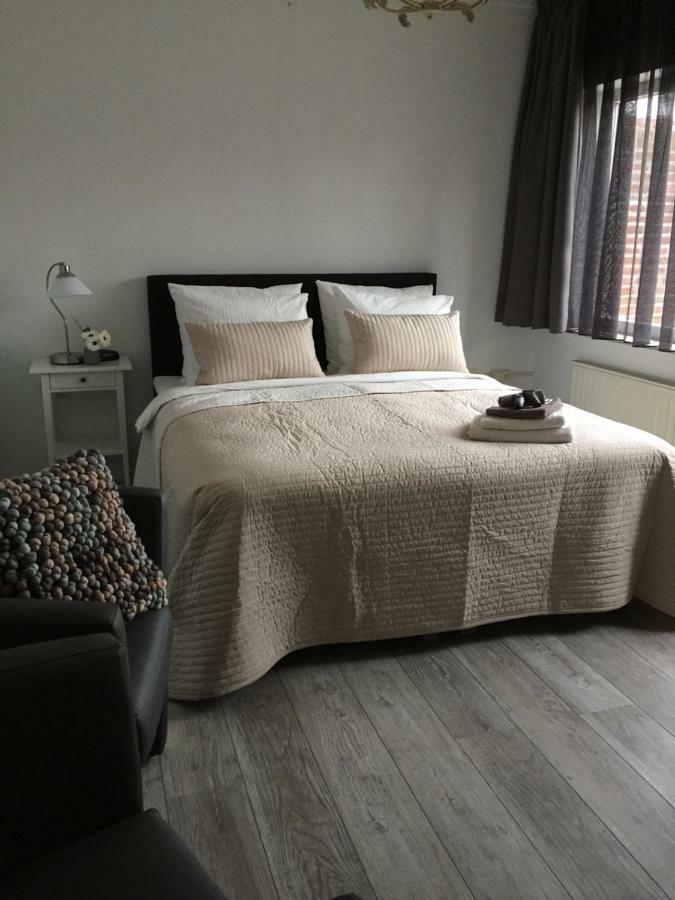 Bed And Breakfast Loft24 Херлен Екстериор снимка