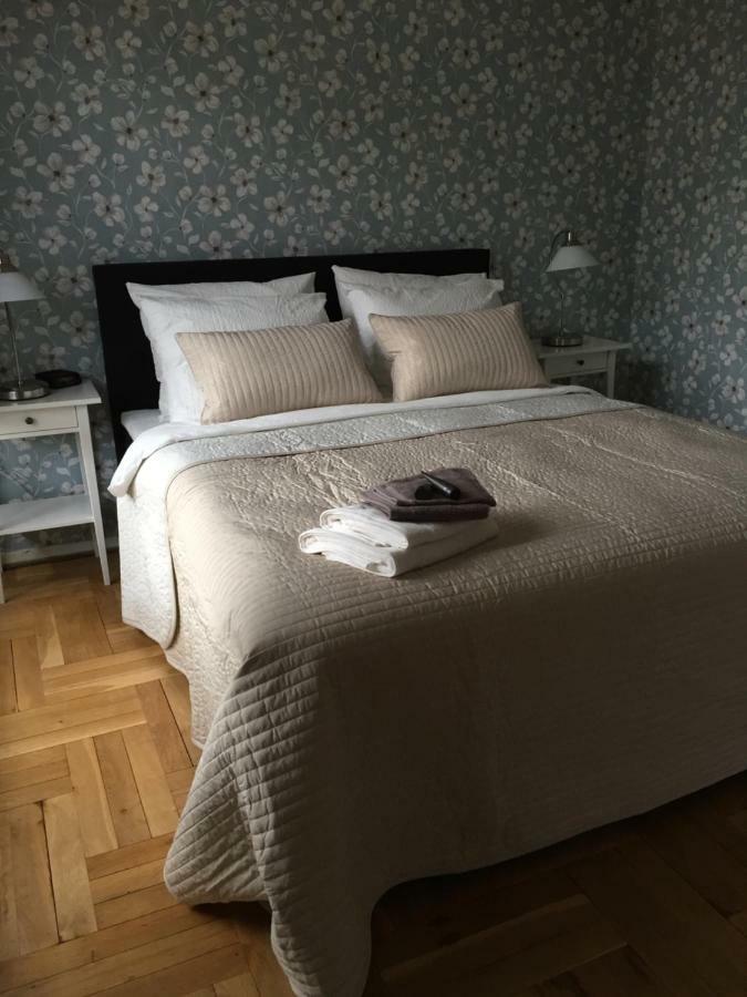 Bed And Breakfast Loft24 Херлен Екстериор снимка