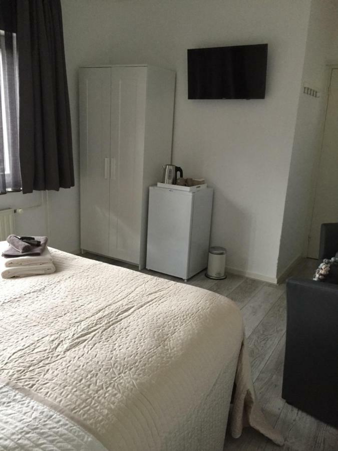 Bed And Breakfast Loft24 Херлен Екстериор снимка